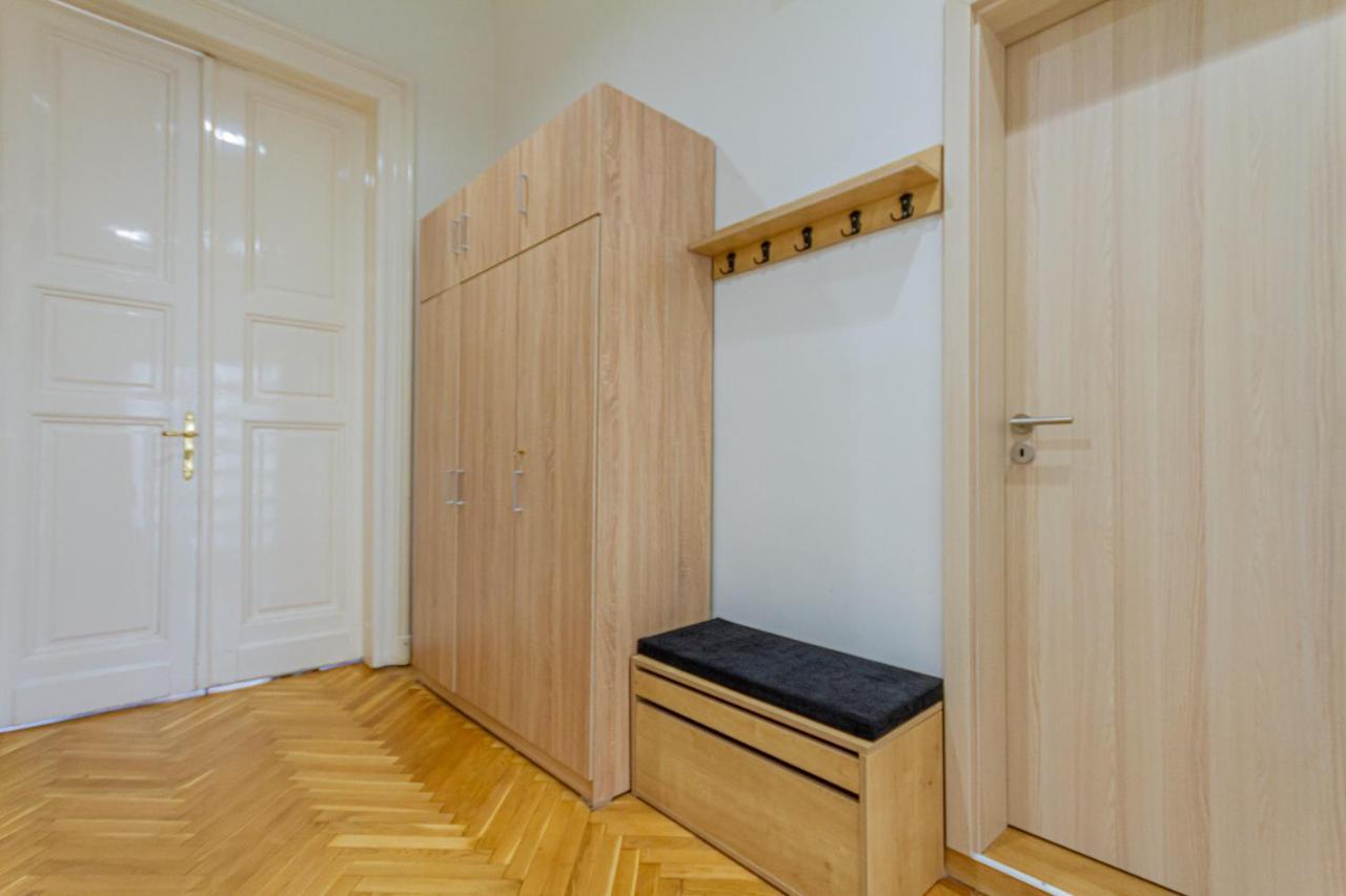 Supercentral Boutique Suite Budapest Eksteriør billede